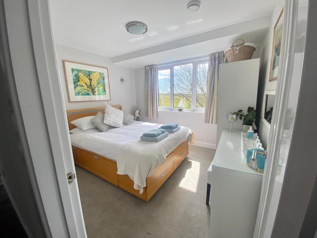 2 Bedroom Cottage Sleeps 4 With Hot-Tub, & Shared Pool Use Сеннен Экстерьер фото